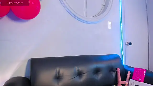 Raichell sweet curvy online show from June 10, 2026, 3:18 am
