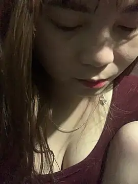 Puzy06 online show from April 29, 2026, 6:47 pm