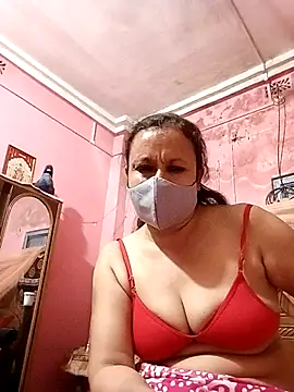 UrS hottty online show from April 29, 2026, 5:30 pm