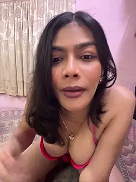 Mayra xx online show from May 7, 2026, 6:35 pm