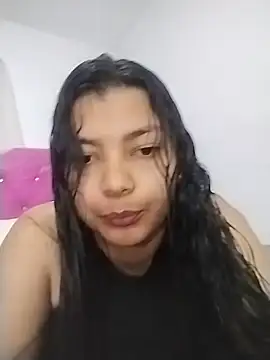Snapshot of KarlaLoving chatting on June 20, 2026, 6:44 pm KarlaLoving online show from June 20, 2026, 6:44 pm