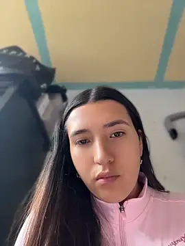 Alix Rousses20 online show from May 14, 2026, 4:14 pm