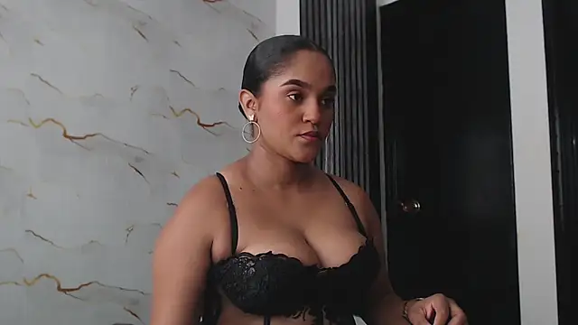 Snapshot of Liaa_cams chatting on June 11, 2026, 8:29 pm Liaa cams online show from June 11, 2026, 8:29 pm