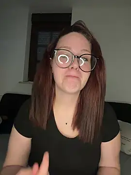 CuteBeaX online show from June 11, 2026, 7:12 pm