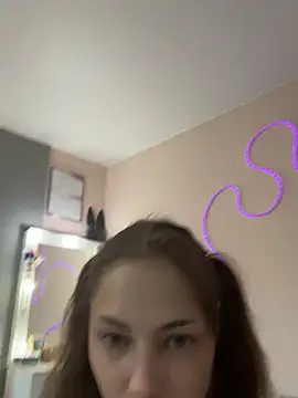 EvaKoks online show from May 3, 2026, 8:53 am