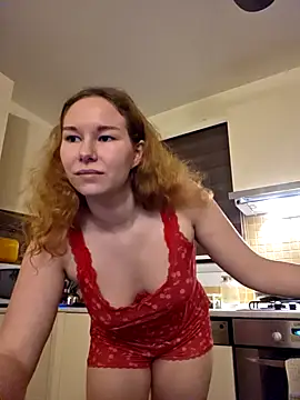 Lilian West online show from April 30, 2026, 6:25 pm