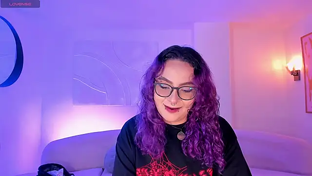 LoiseHarper online show from June 2, 2026, 2:35 am