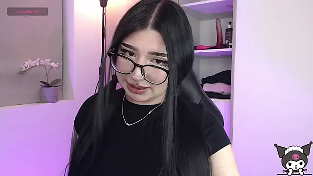 VamppyJanne online show from May 19, 2026, 2:51 am