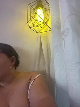 evereskira online show from May 12, 2026, 10:40 pm