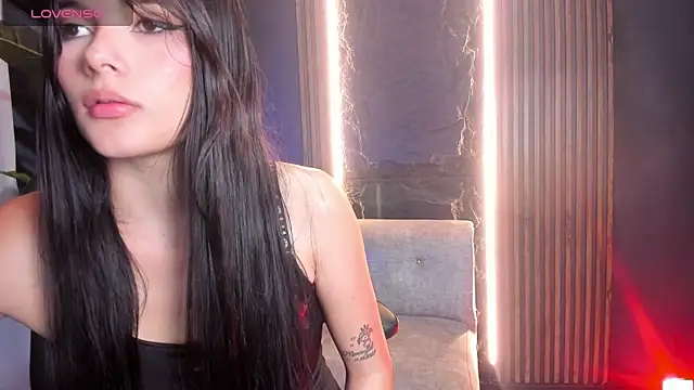 Aili queen online show from June 8, 2026, 3:12 pm