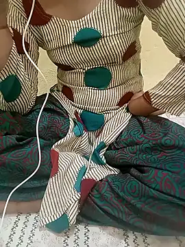 Snapshot of Seema_yadav01 chatting on May 31, 2026, 5:15 am Seema yadav01 online show from May 31, 2026, 5:15 am