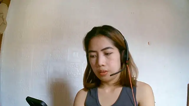 LeonieWiggains online show from May 4, 2026, 6:53 am