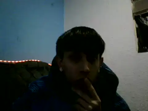 Snapshot of caos_mod chatting on May 15, 2026, 9:22 pm caos mod online show from May 15, 2026, 9:22 pm