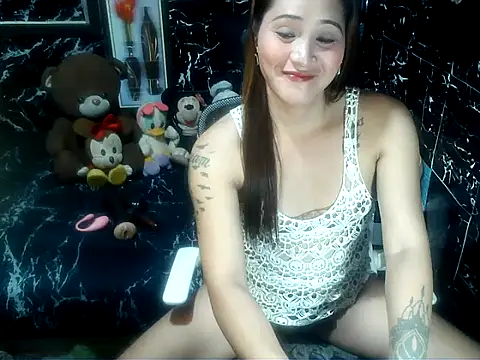 Snapshot of expensivecandy69 chatting on June 3, 2026, 6:13 pm expensivecandy69 online show from June 3, 2026, 6:13 pm