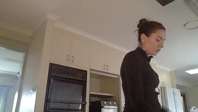 daisycollins online show from May 28, 2026, 3:04 am