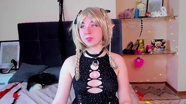 AlexxisSkky online show from May 15, 2026, 5:36 am