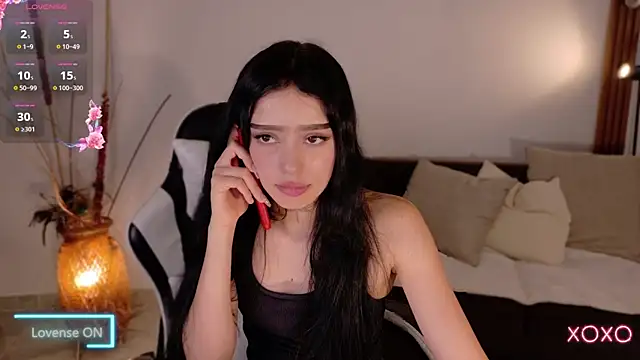 Snapshot of ludovikasallow chatting on May 27, 2026, 2:47 pm ludovikasallow online show from May 27, 2026, 2:47 pm