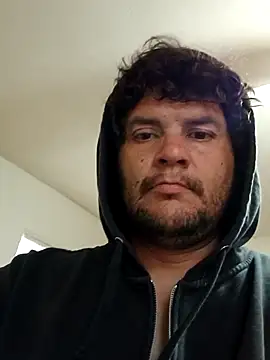 matdog027374 online show from May 5, 2026, 2:25 pm