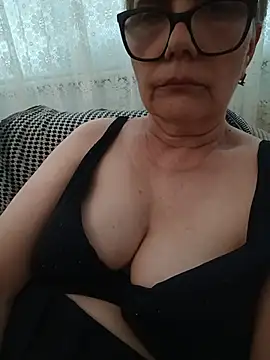 Sabina1967 online show from June 9, 2026, 5:02 pm