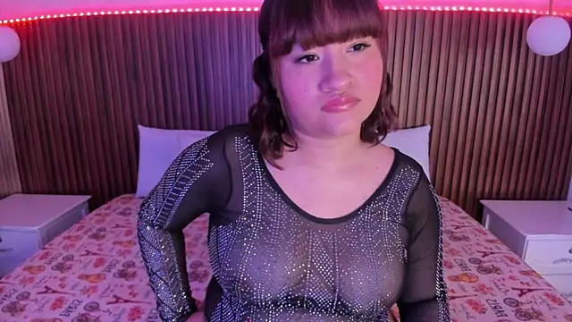 Dafne Evaans online show from June 10, 2026, 11:53 am