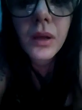 kimberlybaddie94 online show from May 2, 2026, 11:32 pm