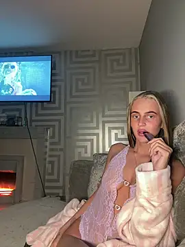 Exotic-Elsie online show from May 14, 2026, 10:05 pm