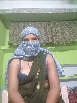 Snapshot of ImLuckyy chatting on June 15, 2026, 5:26 pm ImLuckyy online show from June 15, 2026, 5:26 pm