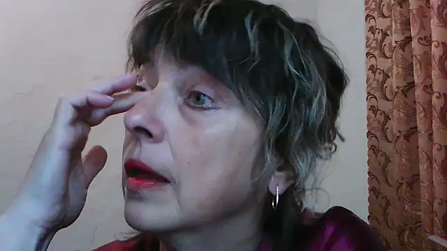 ElizabethGorden online show from May 21, 2026, 3:13 am