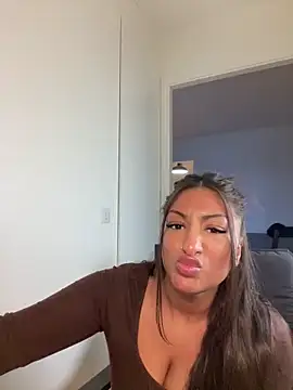 juicyprincess66 online show from June 4, 2026, 6:03 pm