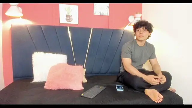 Snapshot of latin_beast4 chatting on June 12, 2026, 8:41 pm latin beast4 online show from June 12, 2026, 8:41 pm