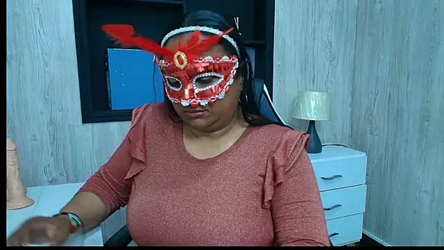 Snapshot of Rachell_Carter chatting on June 19, 2026, 4:39 am Rachell Carter online show from June 19, 2026, 4:39 am