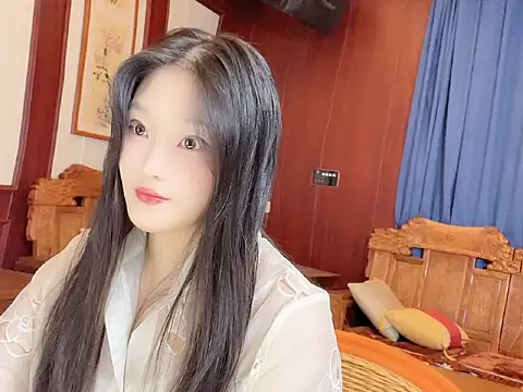 Tinna668866 online show from May 6, 2026, 12:21 pm