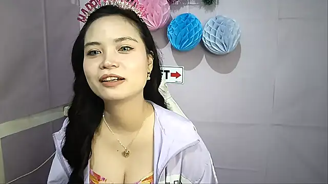 FerminaBoutwell online show from May 22, 2026, 1:28 pm