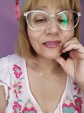 vitaminafranccesca online show from May 26, 2026, 4:47 pm