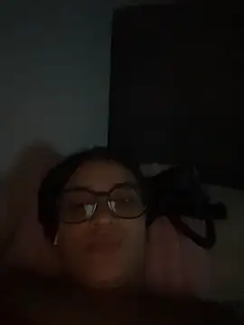 pamela morena online show from June 3, 2026, 3:53 am