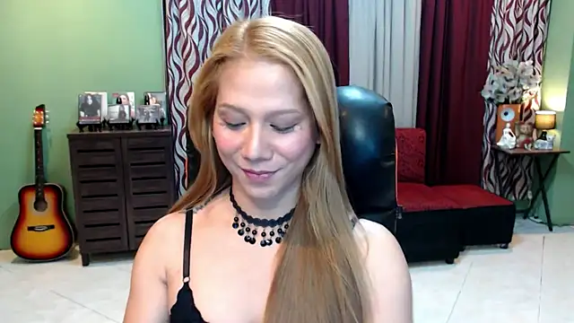 dreamgirlHILARY online show from April 29, 2026, 3:21 am