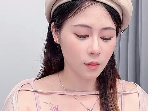 wanttg 8 online show from May 14, 2026, 2:40 am