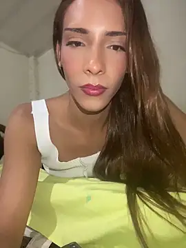 Snapshot of Cata_miah chatting on June 5, 2026, 3:57 am Cata miah online show from June 5, 2026, 3:57 am