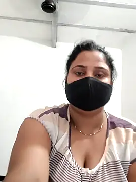 Snapshot of Your-Cherry chatting on May 31, 2026, 1:36 am Your-Cherry online show from May 31, 2026, 1:36 am