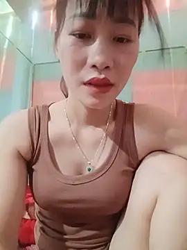 Snapshot of Logii_x chatting on May 15, 2026, 9:27 am Logii x online show from May 15, 2026, 9:27 am