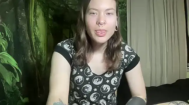 mo0ngoddess online show from February 12, 2025, 2:45 am