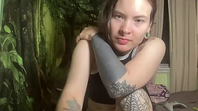 mo0ngoddess online show from November 24, 2025, 3:06 am