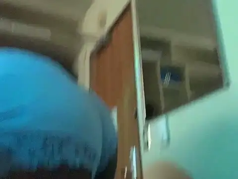 chocolateslut213 online show from June 7, 2026, 3:27 pm
