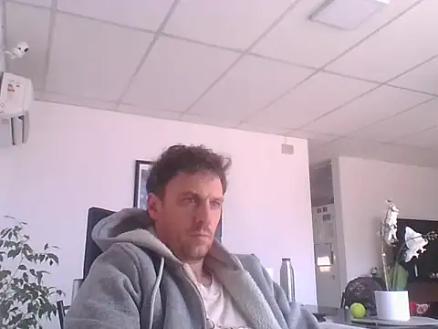 sebasevi online show from May 26, 2026, 1:40 pm