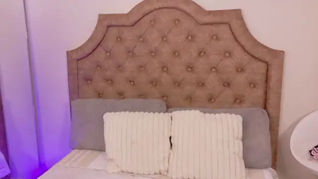 Snapshot of SophiaCollinss chatting on May 28, 2026, 6:16 pm SophiaCollinss online show from May 28, 2026, 6:16 pm
