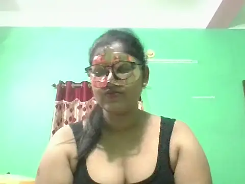 Snapshot of Kavya17 chatting on June 7, 2026, 5:55 am Kavya17 online show from June 7, 2026, 5:55 am