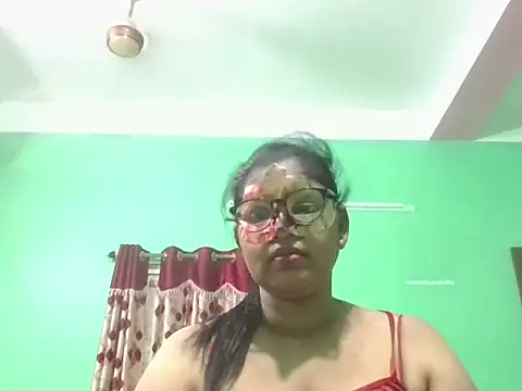 Snapshot of Kavya17 chatting on June 7, 2026, 8:56 pm Kavya17 online show from June 7, 2026, 8:56 pm