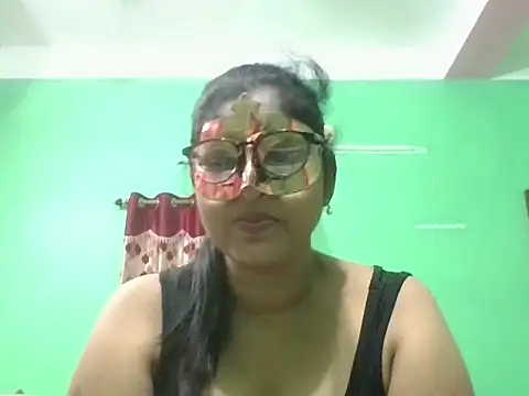 Snapshot of Kavya17 chatting on June 9, 2026, 1:56 pm Kavya17 online show from June 9, 2026, 1:56 pm
