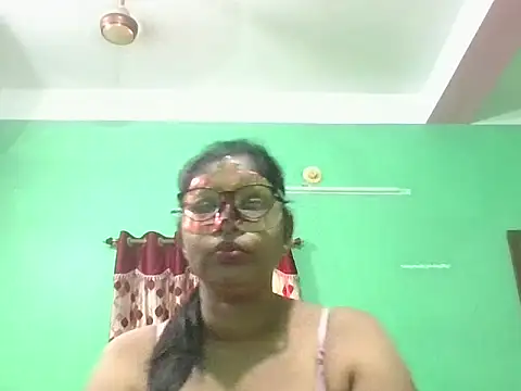Snapshot of Kavya17 chatting on June 10, 2026, 3:29 am Kavya17 online show from June 10, 2026, 3:29 am