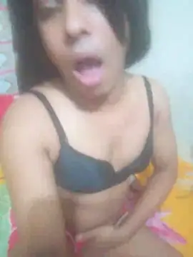 Hotsanvi-97 online show from May 15, 2026, 7:21 pm